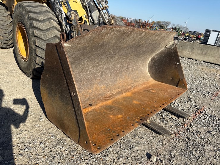 caterpillar-it28f-image-36