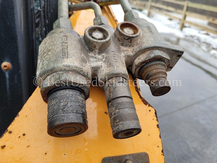 2023-case-sr240b-image-19