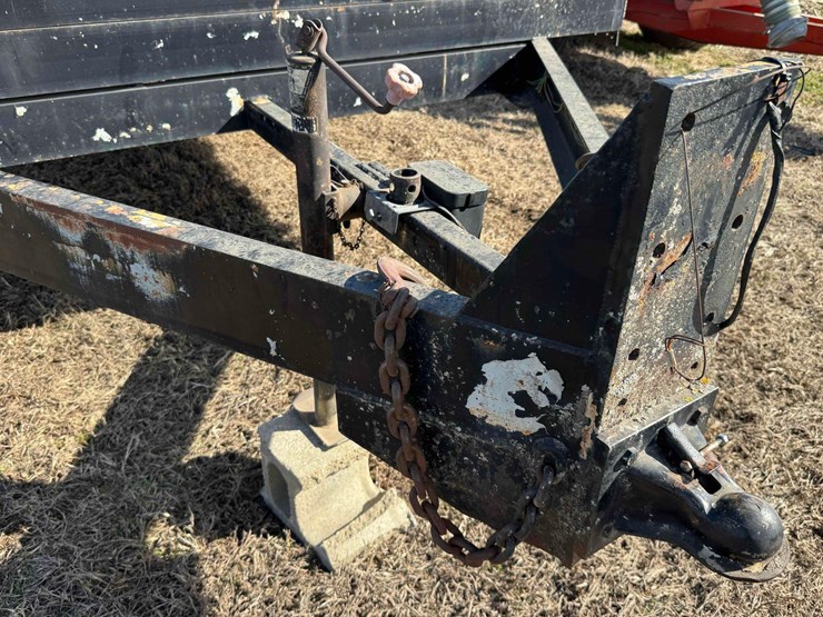 tri-axle-flat-deck-trailer,-ramps,-ball-hitch,-20'-x-8'-image-6