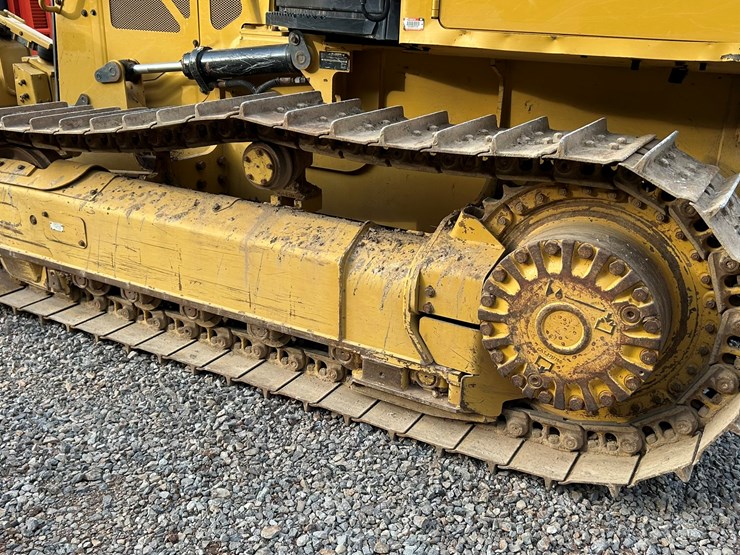 2023-caterpillar-d1-image-69