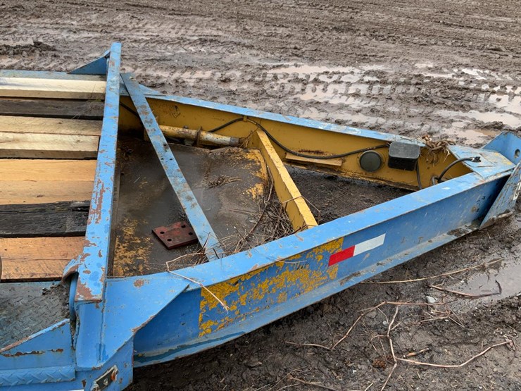 #552-•-equipment-trailer-image-13