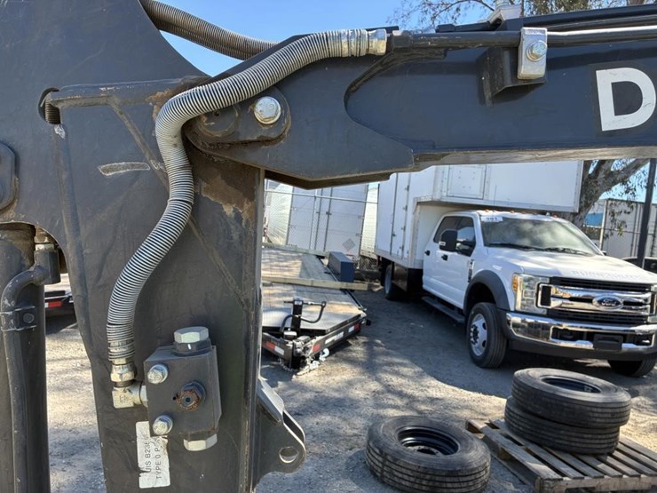 2024-deere-26-p-tier-image-7