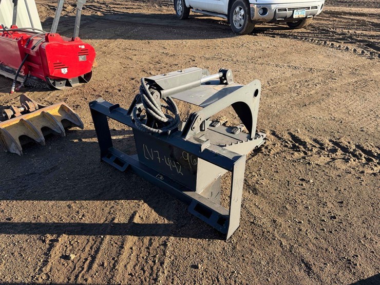 2025-stump-grab-bucket-image-5