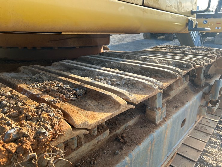 2006-deere-650d-lc-image-87