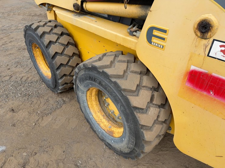 2006-gehl-5640-image-13