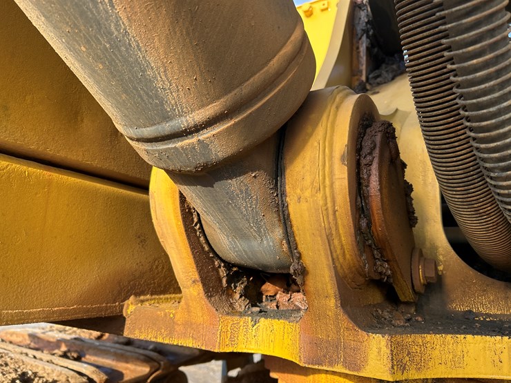 2006-deere-650d-lc-image-19