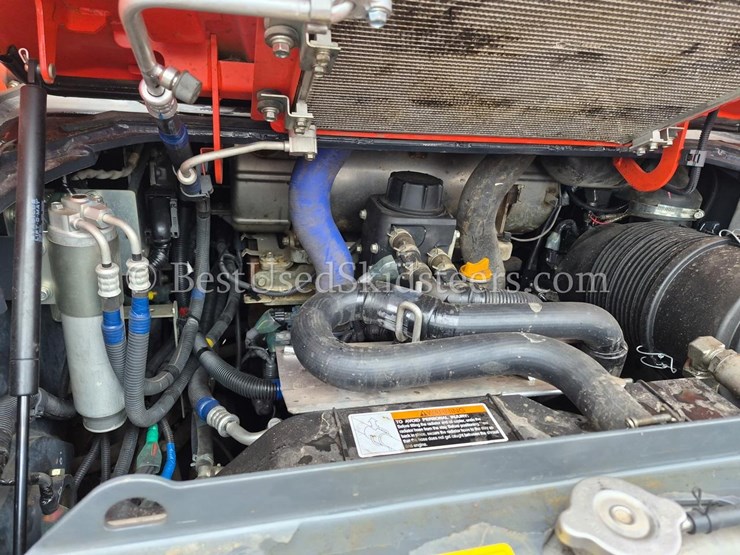 2023-kubota-svl97-2-image-19