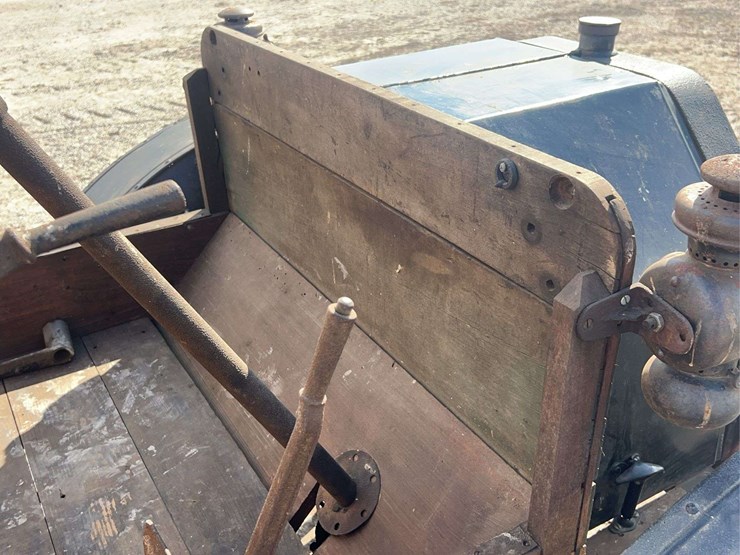 international-highwheeler-image-26