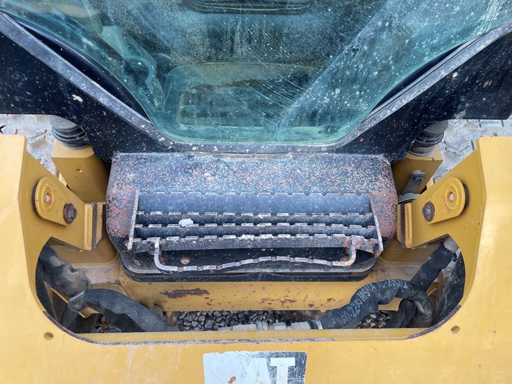 2017-caterpillar-259d-image-37