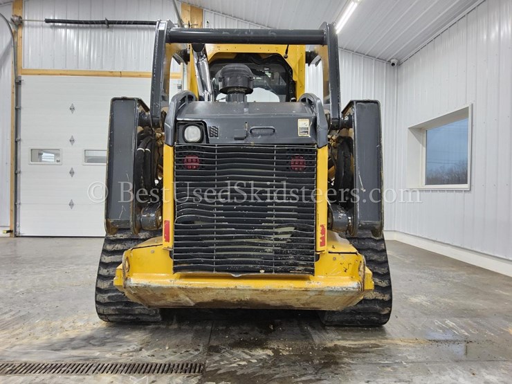 2014-deere-333e-image-4