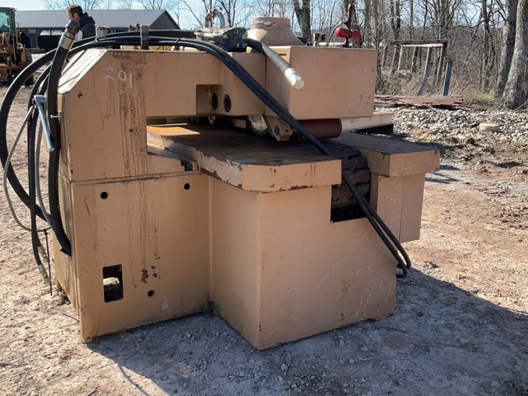 #201-•-scmi-straight-line-rip-saw-image-15