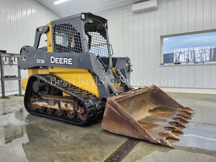 2018-deere-323e-image-7
