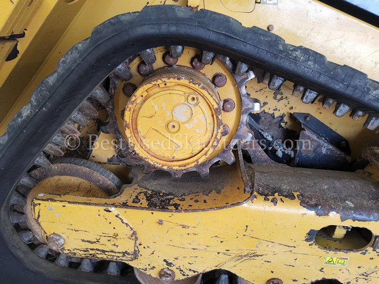 2016-caterpillar-259d-image-17