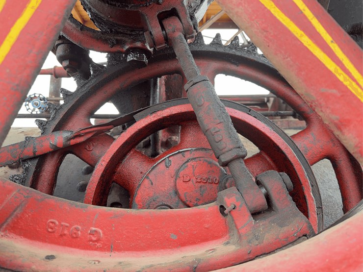 1912-20hp-russell-steam-traction-engine-image-44