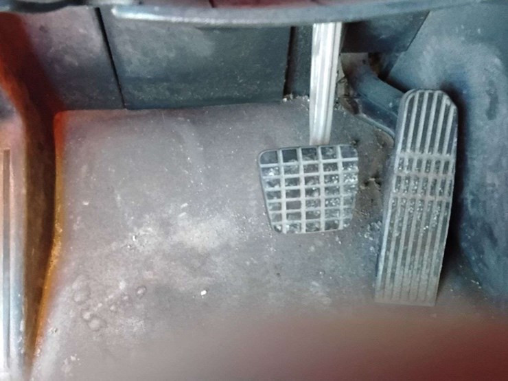 2018-freightliner-cascadia-126-image-11