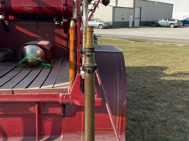 1917-american-la-france-firetruck-image-31