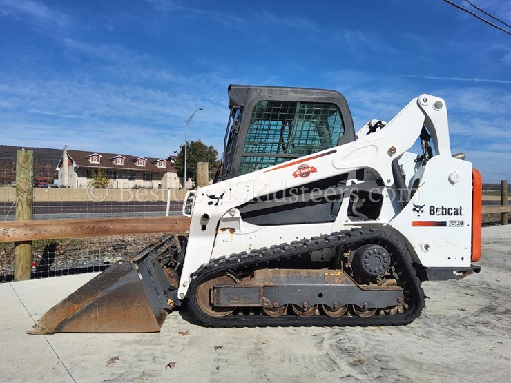 2016-bobcat-t590-image-2