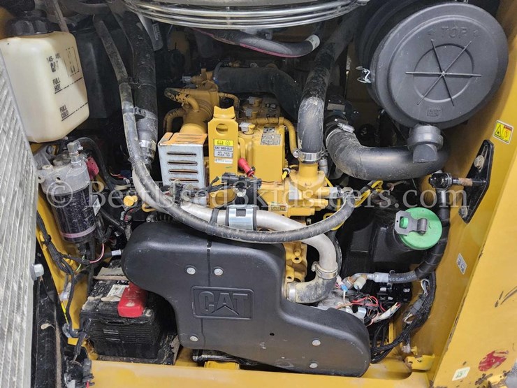 2015-caterpillar-279d-image-9