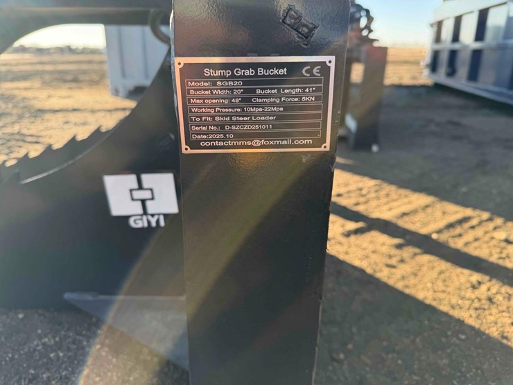 2025-stump-grab-bucket-image-10