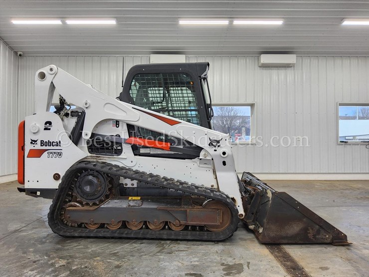 2022-bobcat-t770-image-3