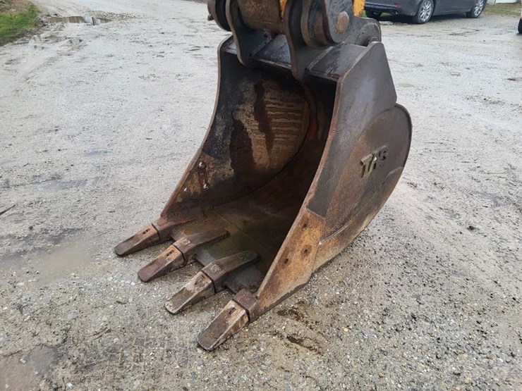 hyundai-robex-130-lc-image-42