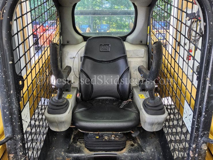 2016-caterpillar-259d-image-25