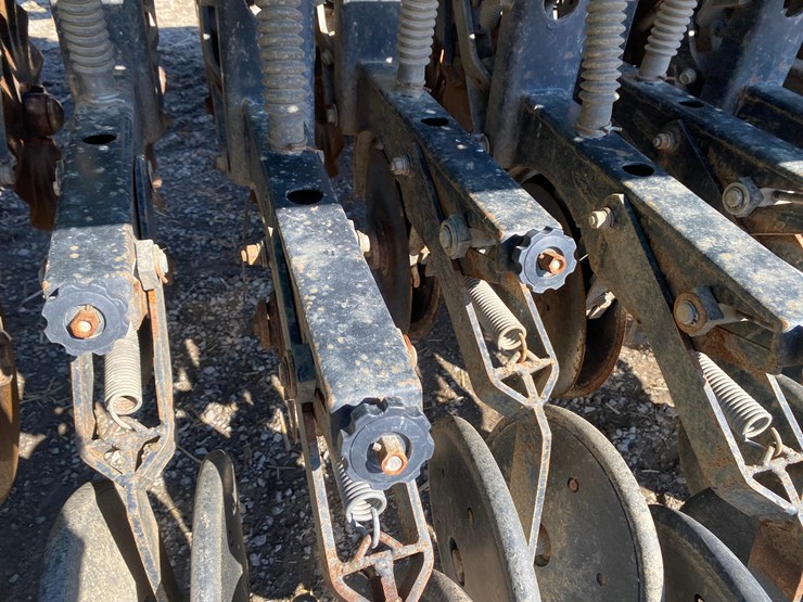 great-plains-solid-stand-30-image-90