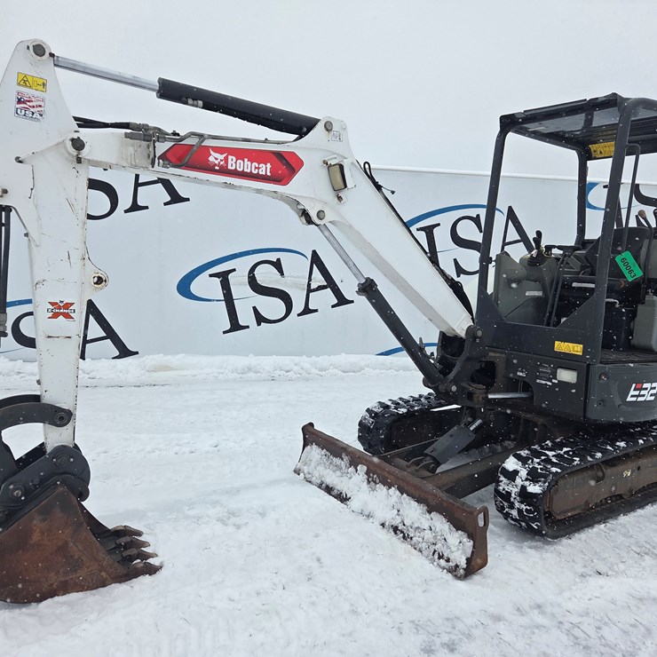 2019 BOBCAT E32i