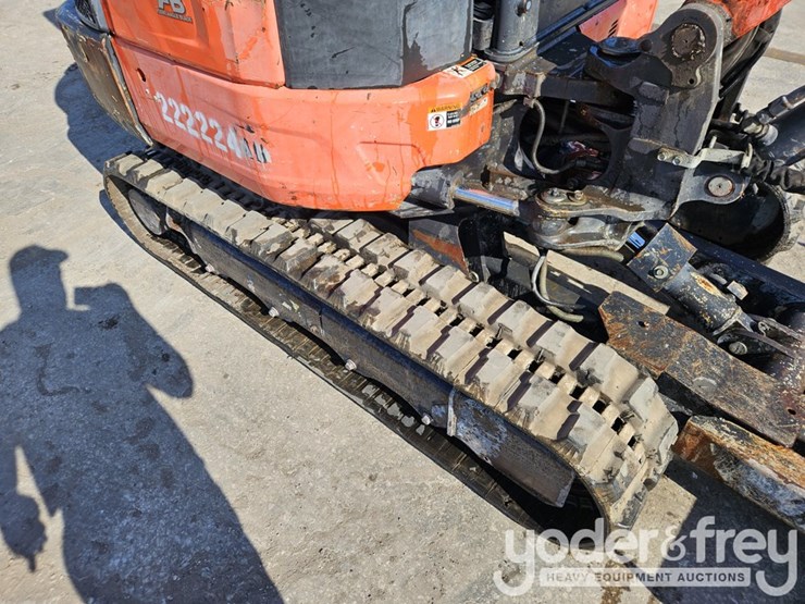2019-kubota-kx033-4-image-13