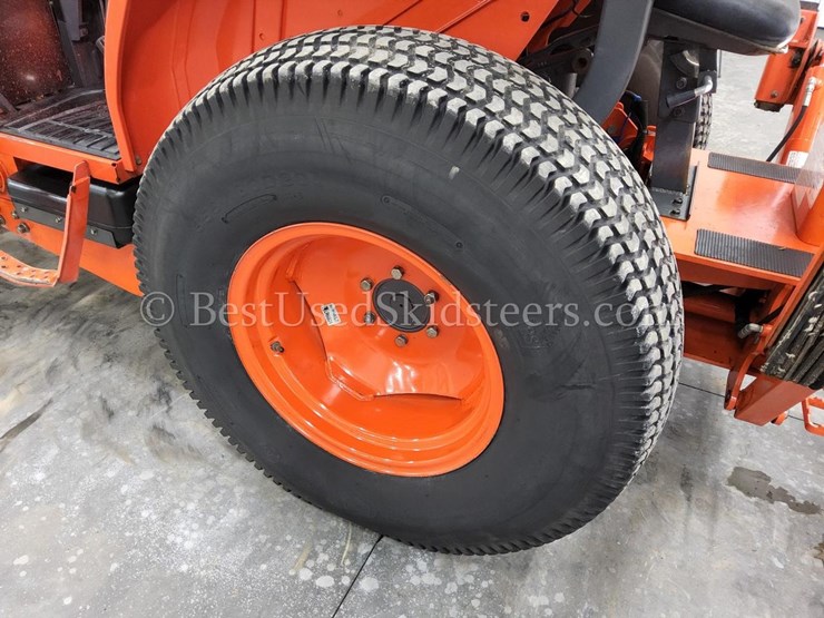 2017-kubota-l3560-image-32