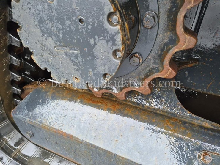 2021-kubota-svl95-2-skid-steer-loader-image-23