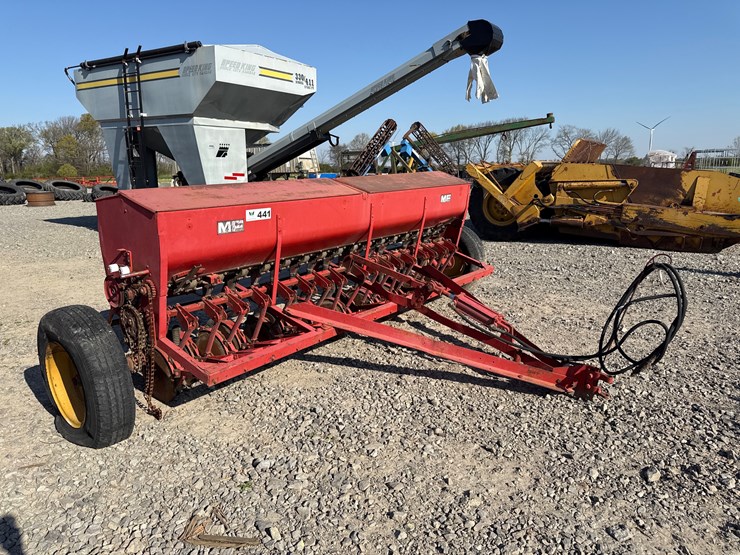 massey-ferguson-33-image-2