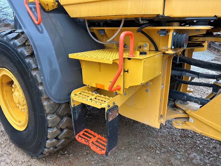 2019-volvo-l90h-image-54