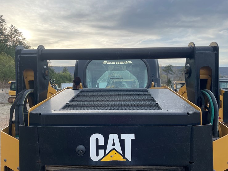 2017-caterpillar-259d-image-33