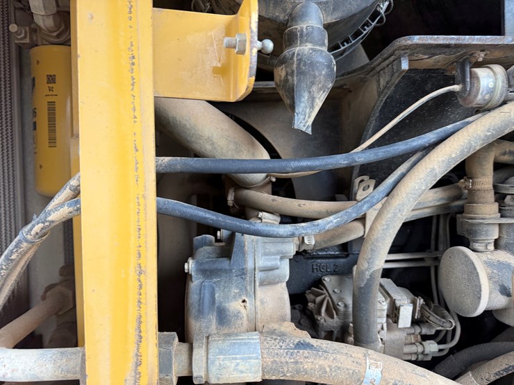 2005-caterpillar-930g-image-62