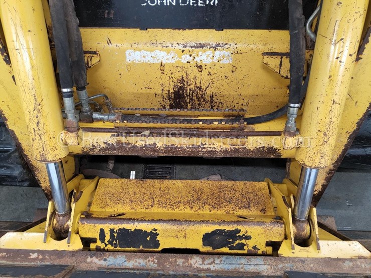deere-ct332-image-17