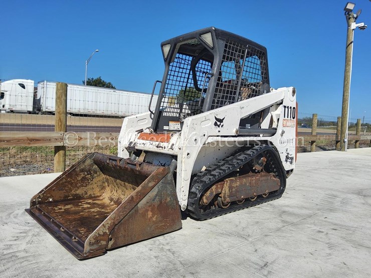 2013-bobcat-t110-image-1