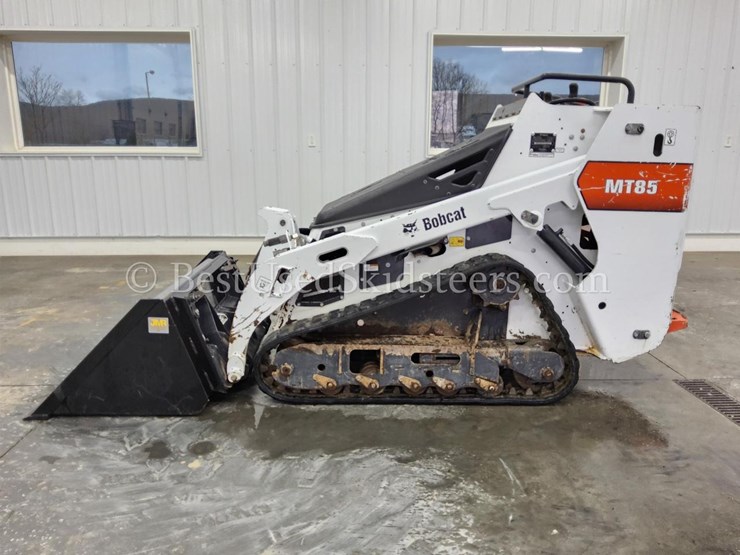 2017-bobcat-mt85-image-2