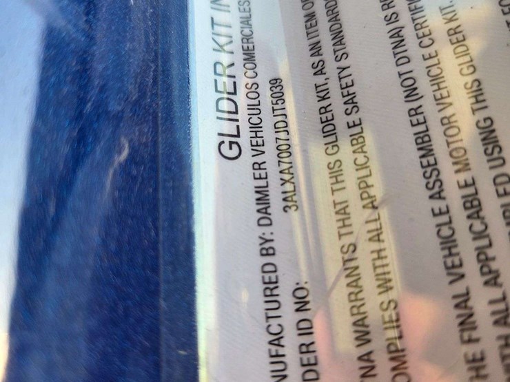 2018-freightliner-semi-3alxa7007jdjt5039-mileage:-image-11