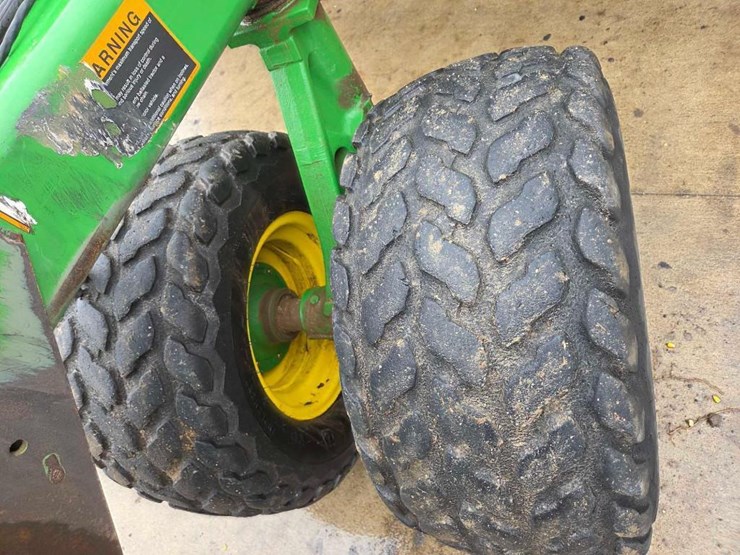 john-deere-1590-image-2