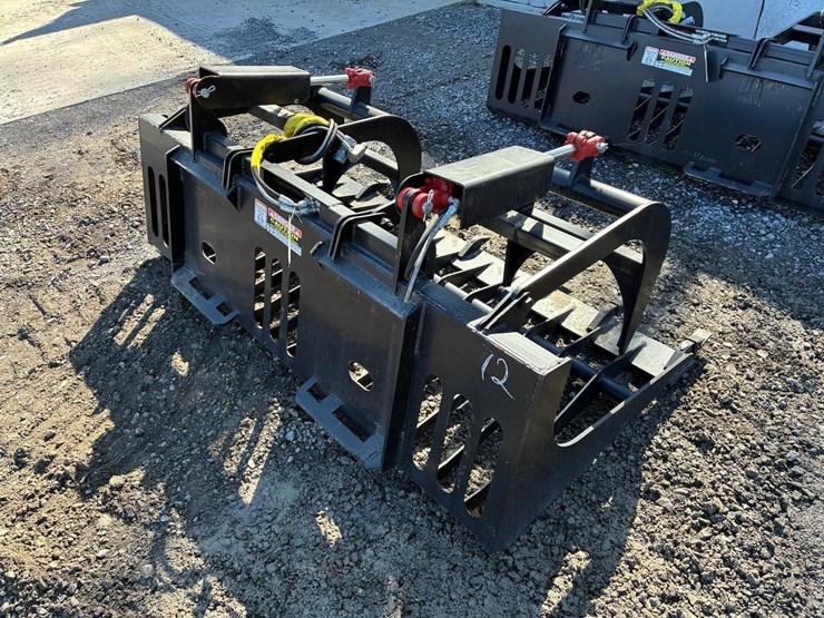 wildcat-72"-skid-steer-skeleton-grapple-with-teeth-image-4