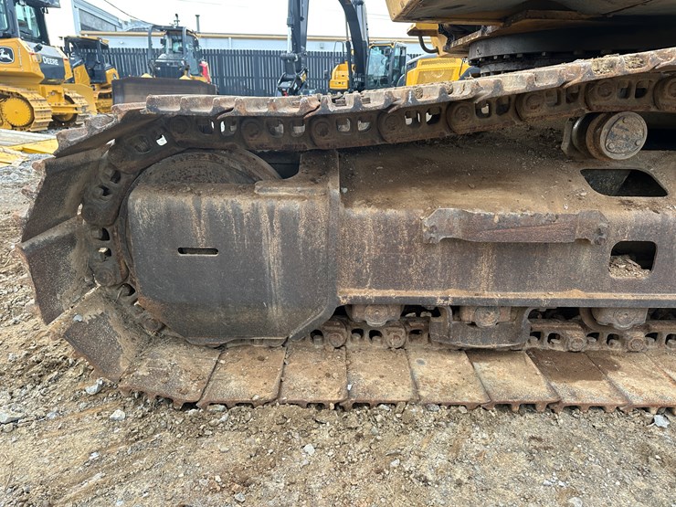 2013-john-deere-9-image-49