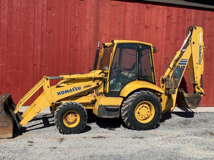 #360-•-2000-komatsu-4x4-utility-backhoe-image-2