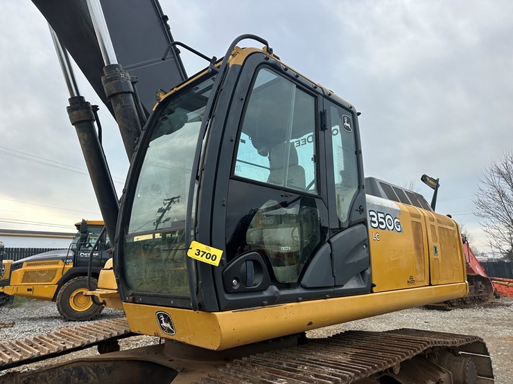 2013-john-deere-9-image-11