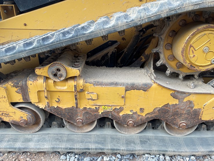 2017-caterpillar-259d-image-54