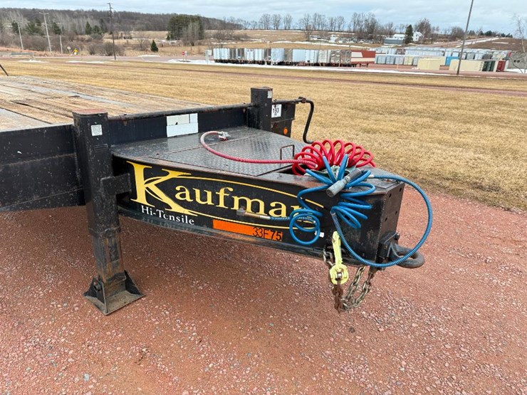 #193-•-lot-193-image-19