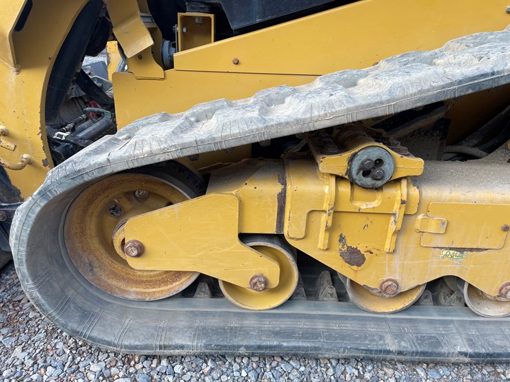 2017-caterpillar-259d-image-55