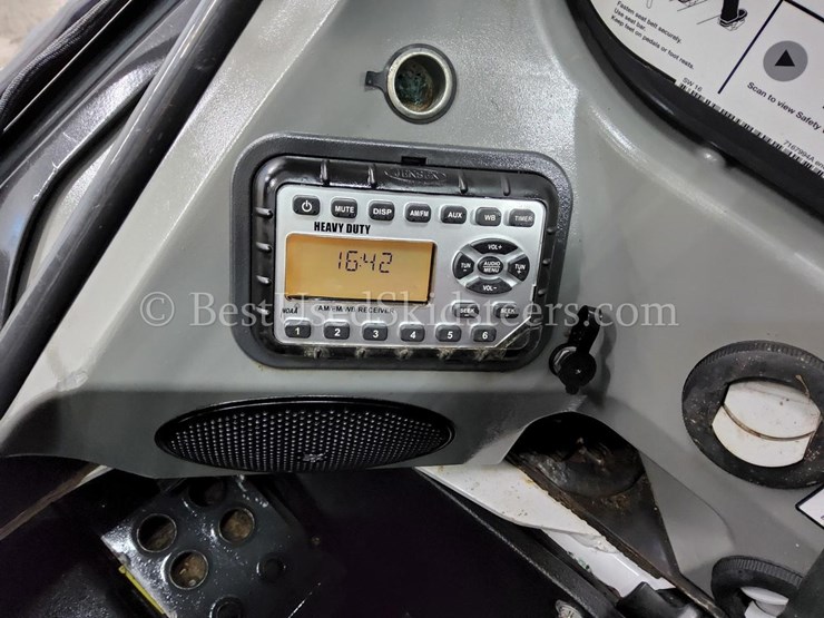 2020-bobcat-t770-image-25