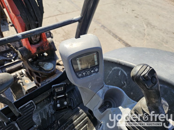 2019-kubota-kx033-4-image-35