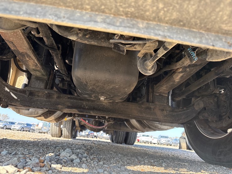 2011-international-prostar-image-34